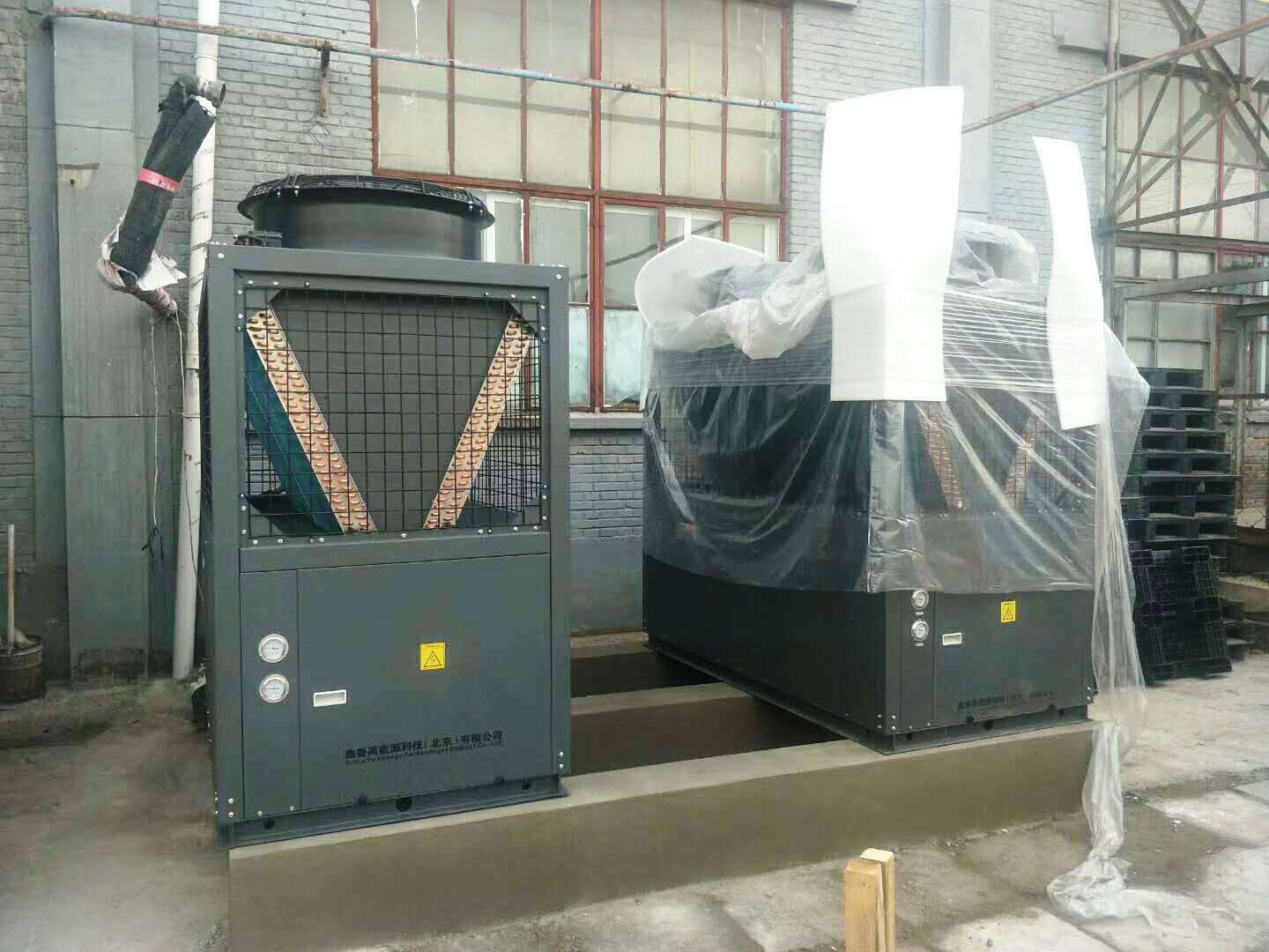 超低溫空氣源熱泵機(jī)組25P應(yīng)用北京公交輪胎翻修利用有限公司 超低溫空氣源熱泵機(jī)組25P應(yīng)用北京公交輪胎翻修利用有限公司